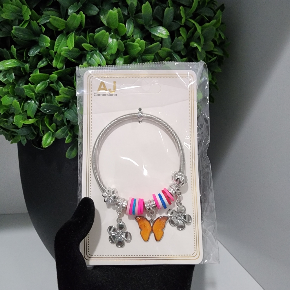 NWT Silver-tone Stretch Bracelet With Orange Butterfly